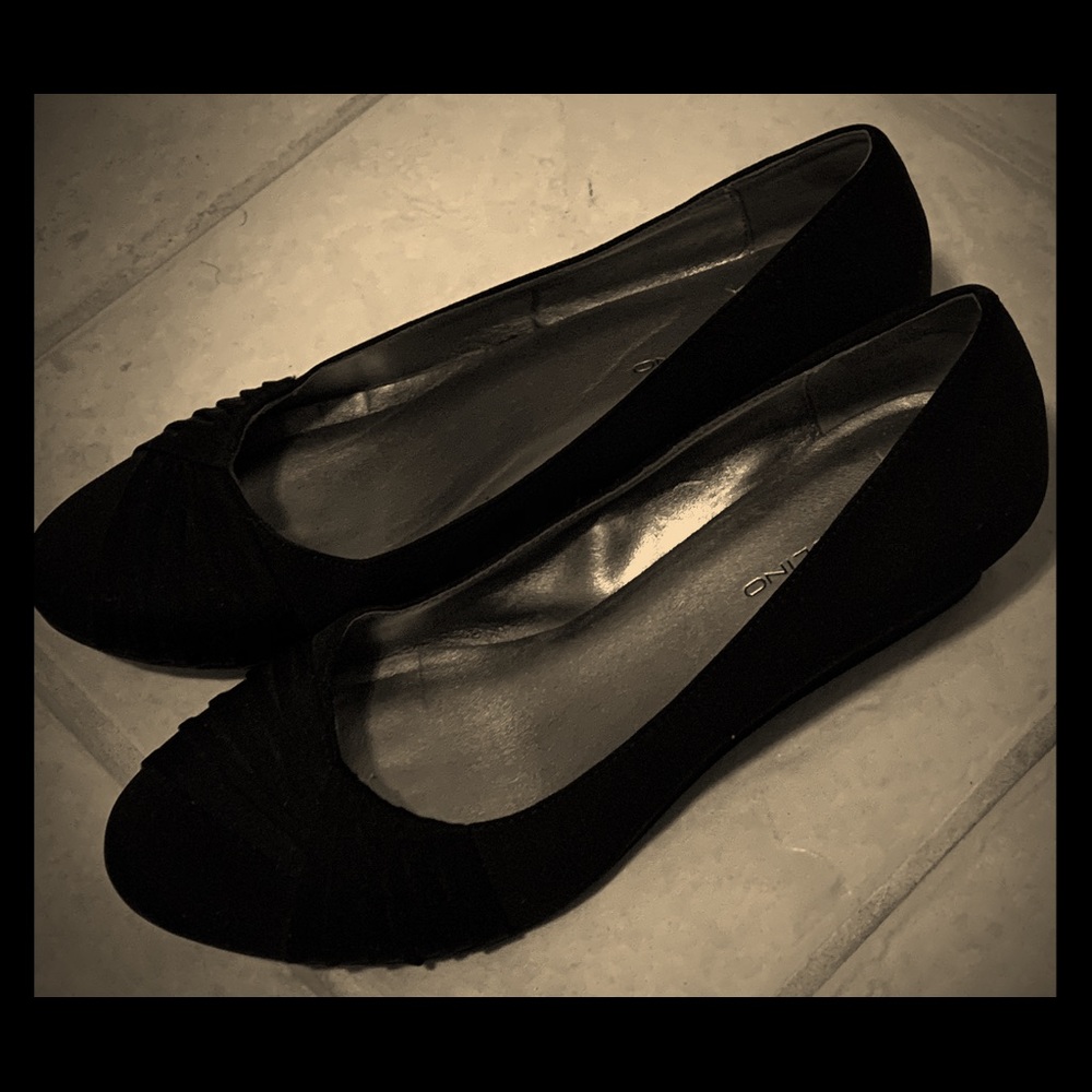 Bandolino Flats